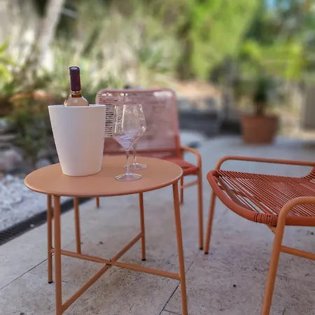 La Siesta 83